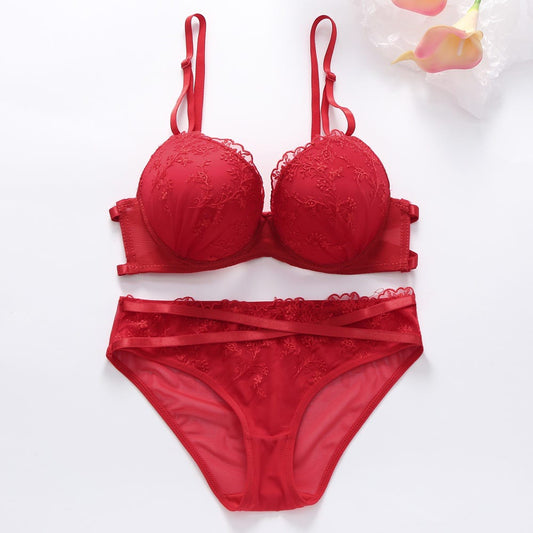 Zuosini European American Style Padded Deep V-Neck With Lace Bra & Panty Set - Red